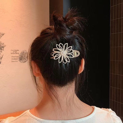 Dignified Flowers Horizontal Clip Hair Claw Bow Ponytail Clip